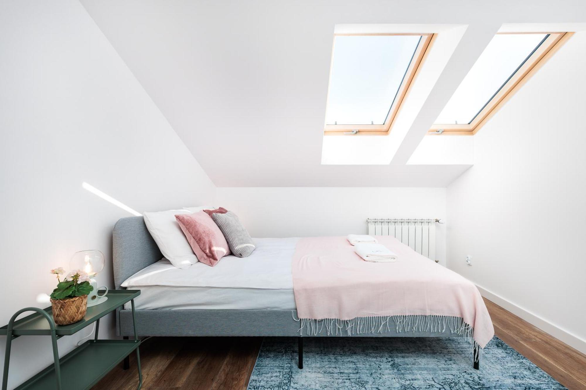 Krakow Trailside Apartments - By Upstairs Екстериор снимка