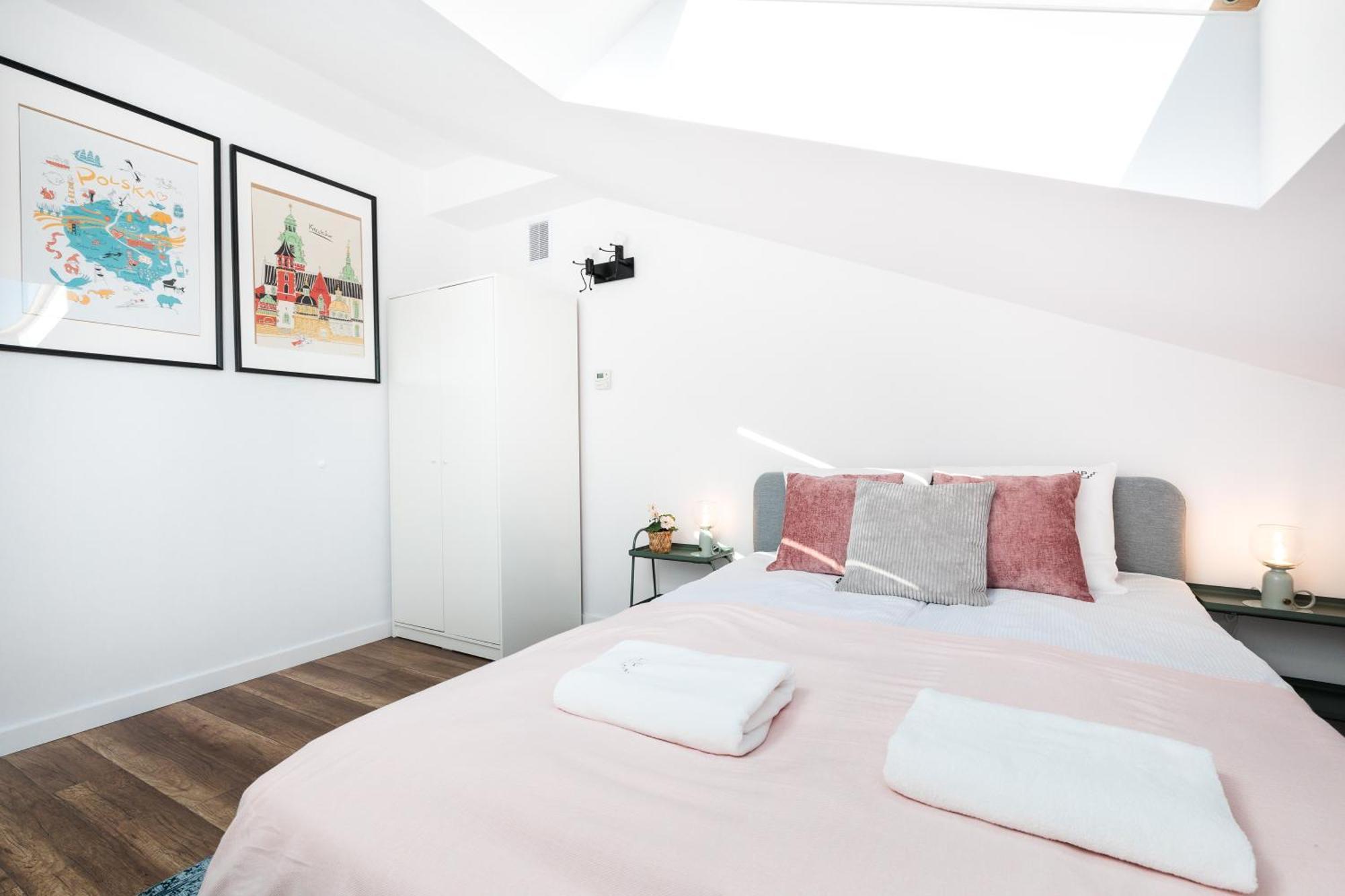 Krakow Trailside Apartments - By Upstairs Екстериор снимка